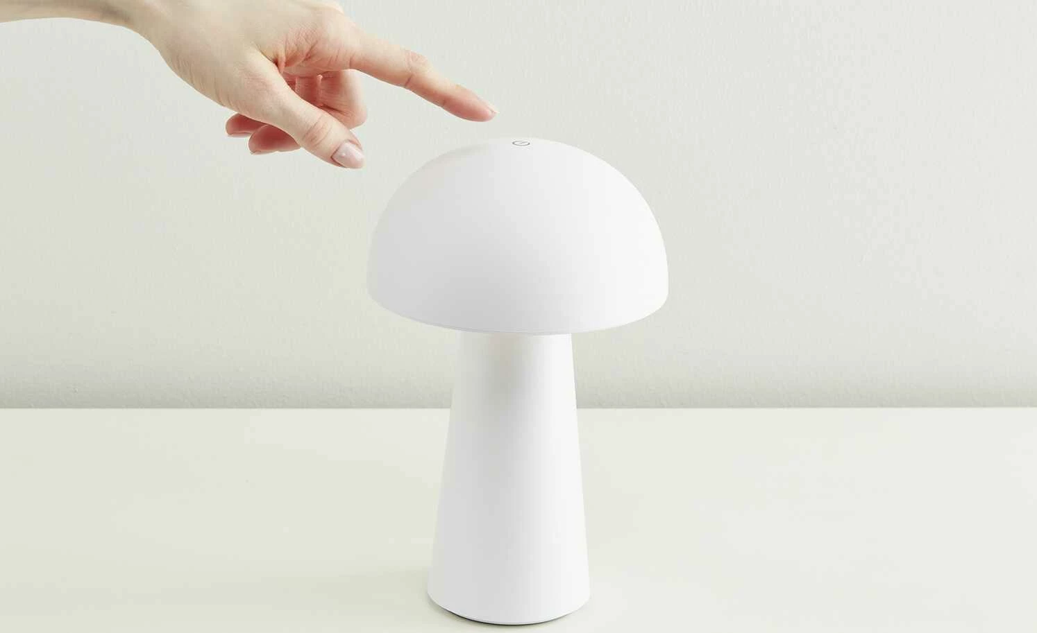 Akku-Tischleuchte, weiß mit Sensor- Dimmer 3 Akku-Tischleuchte, weiß mit Sensor- Dimmer