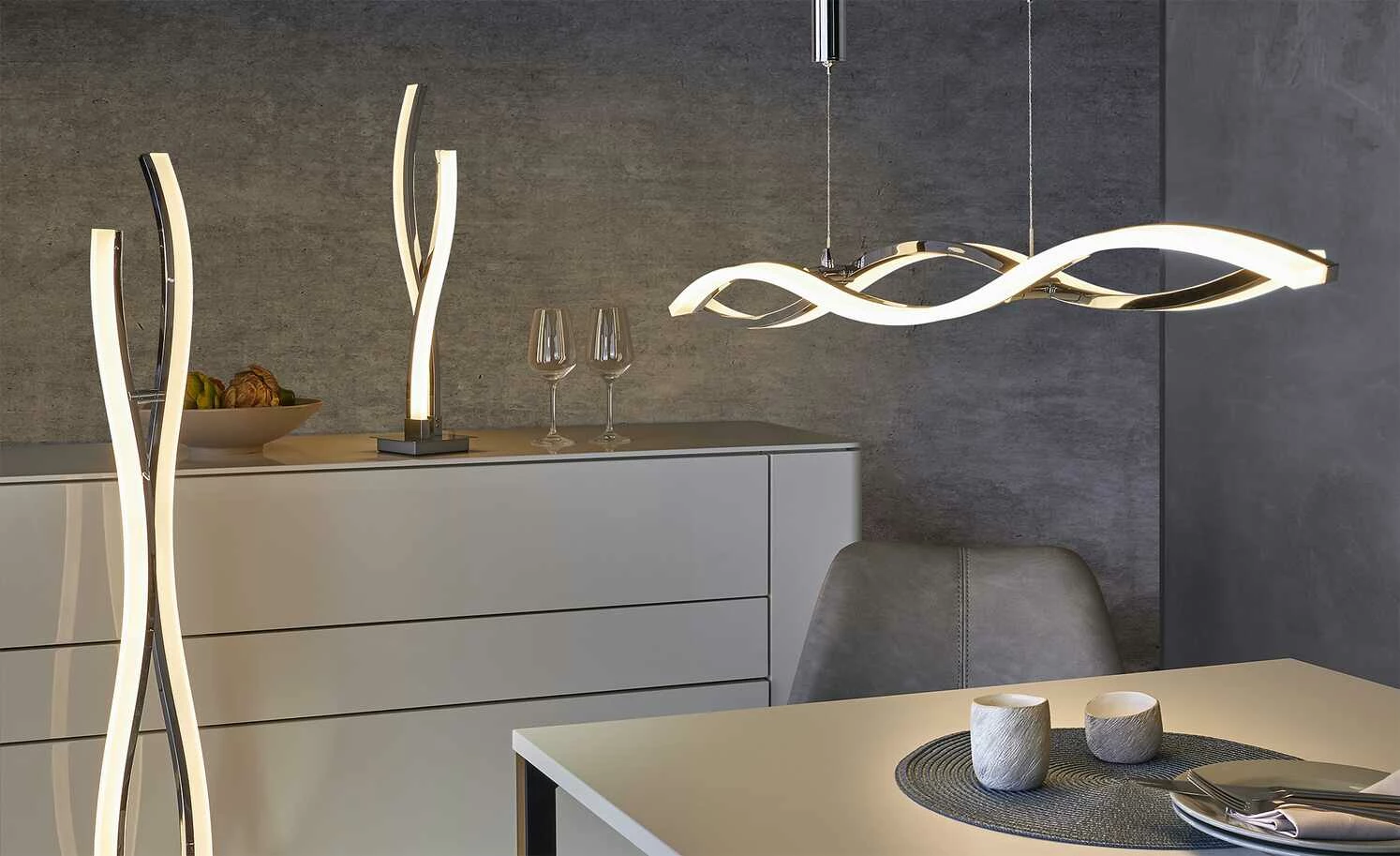 KHG LED-Pendelleuchte, chrom `Wavy´ 3 KHG LED-Pendelleuchte, chrom `Wavy´