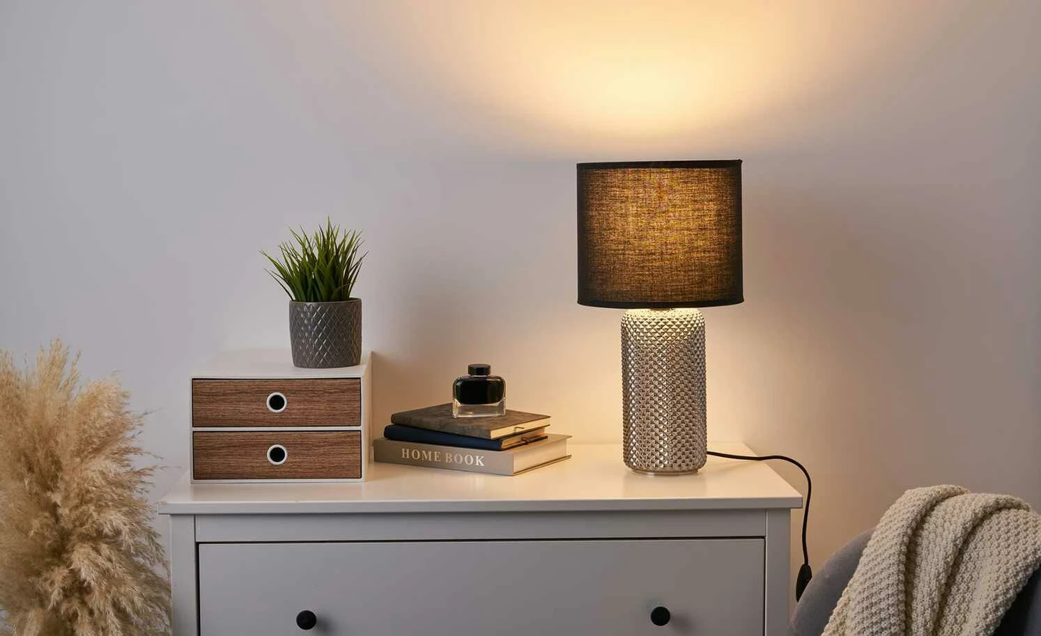 Tischleuchte, 1-flammig, Rauchglas und Stoff 3 Tischleuchte, 1-flammig, Rauchglas und Stoff