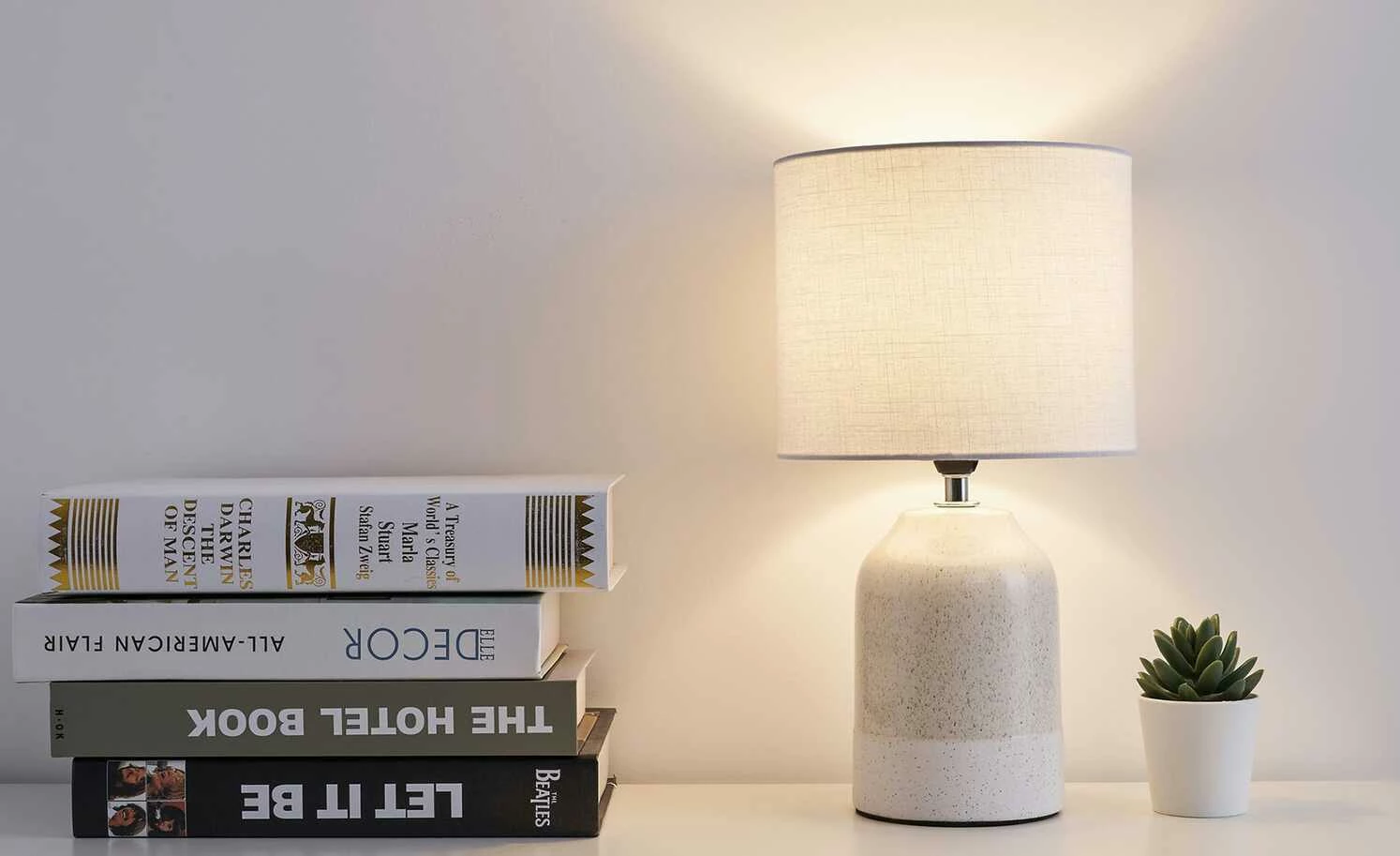 Keramik-Tischleuchte mit Leinen Schirm 3 Keramik-Tischleuchte mit Leinen Schirm