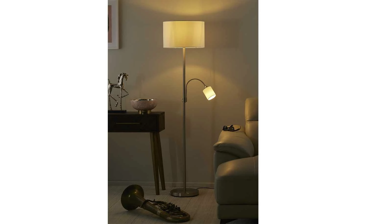 Trio Stehleuchte, 2-flammig, Stoffschirm weiß 3 Trio Stehleuchte, 2-flammig, Stoffschirm weiß