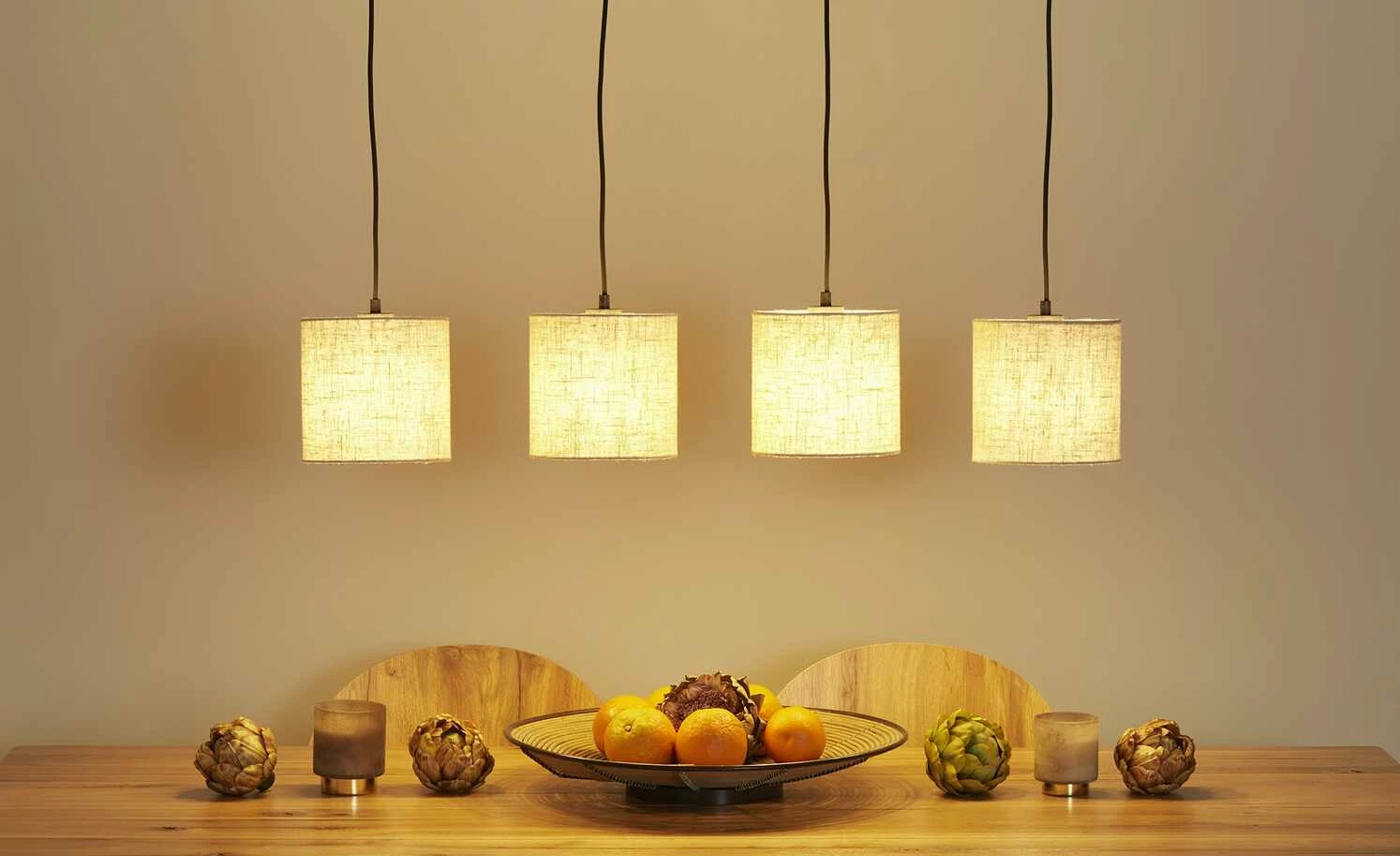Trio Pendelleuchte, 4-flammig, Pinienholz/ Stoffschirm 3 Trio Pendelleuchte, 4-flammig, Pinienholz/ Stoffschirm