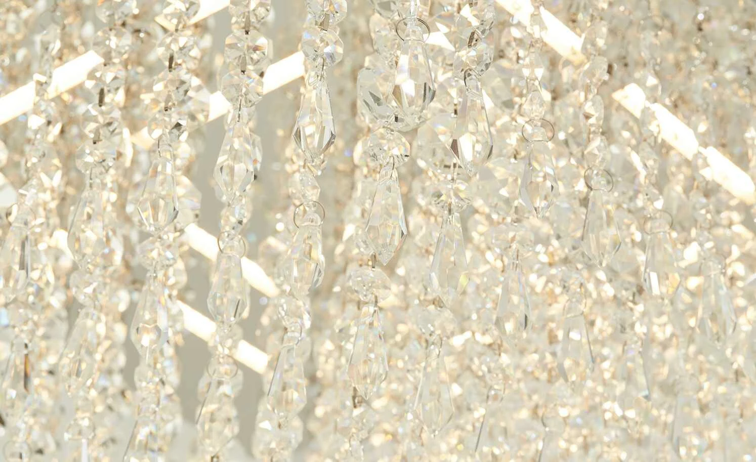 B-Leuchten LED-Deckenleuchte, chrom mit Glasbehang 6 B-Leuchten LED-Deckenleuchte, chrom mit Glasbehang – Bild 4