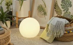 Trio Akku-Aussen-Tischleuchte, weiß `Kugel´