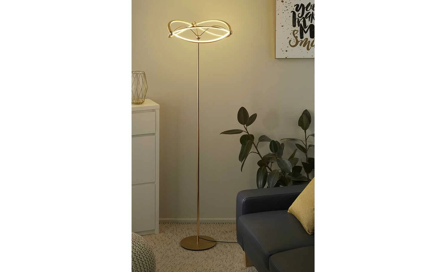 Trio LED-Stehleuchte, messing-matt, geschwungen | messingfarben 3 Trio LED-Stehleuchte, messing-matt, geschwungen | messingfarben