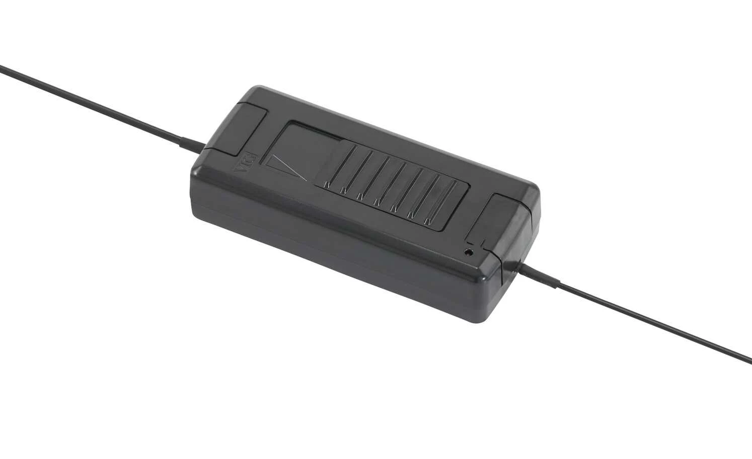 Trio LED-Stehleuchte, messing-matt, geschwungen | messingfarben 9 Trio LED-Stehleuchte, messing-matt, geschwungen | messingfarben – Bild 7