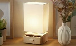 for friends Tischleuchte, 1-flammig, Holz/ Stoffschirm weiß