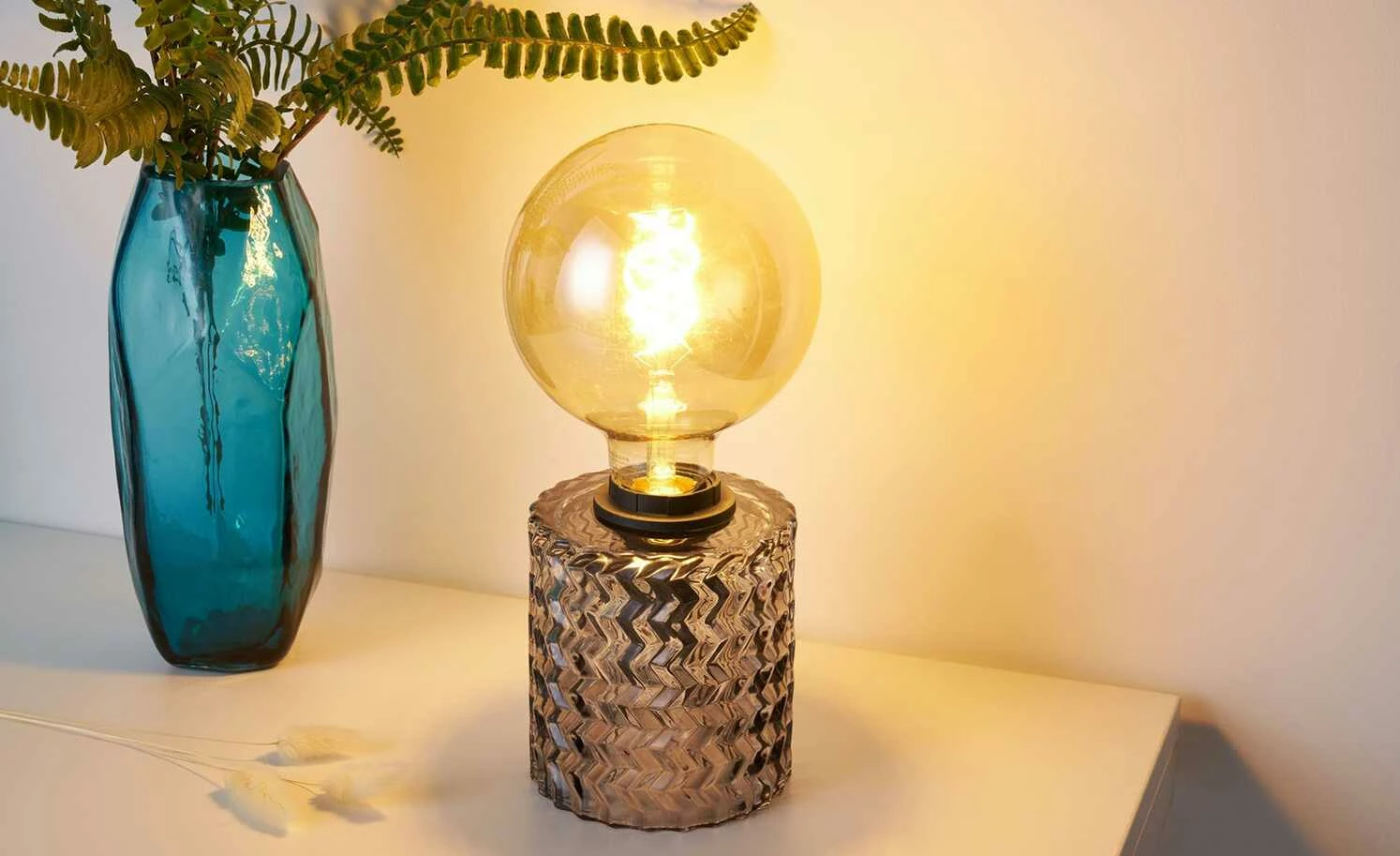 Tischleuchte, 1-flammig, Rauchglas 4 Tischleuchte, 1-flammig, Rauchglas – Bild 2