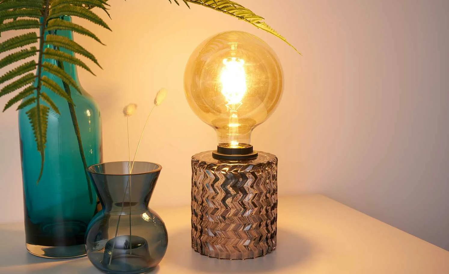 Tischleuchte, 1-flammig, Rauchglas 3 Tischleuchte, 1-flammig, Rauchglas