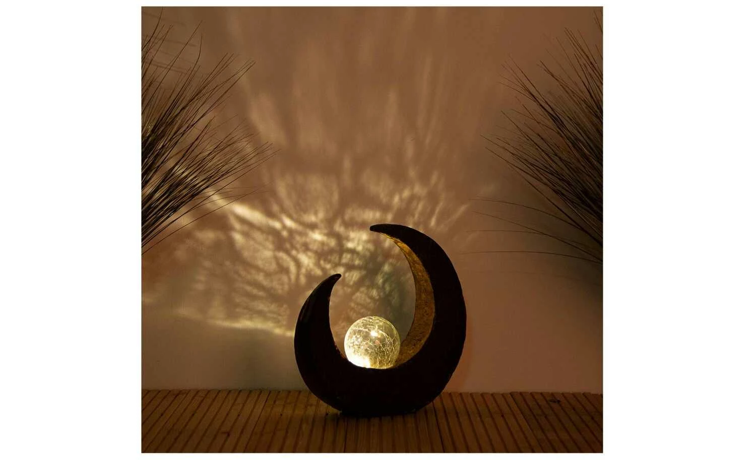 Solarleuchte, in Mondoptik 3 Solarleuchte, in Mondoptik