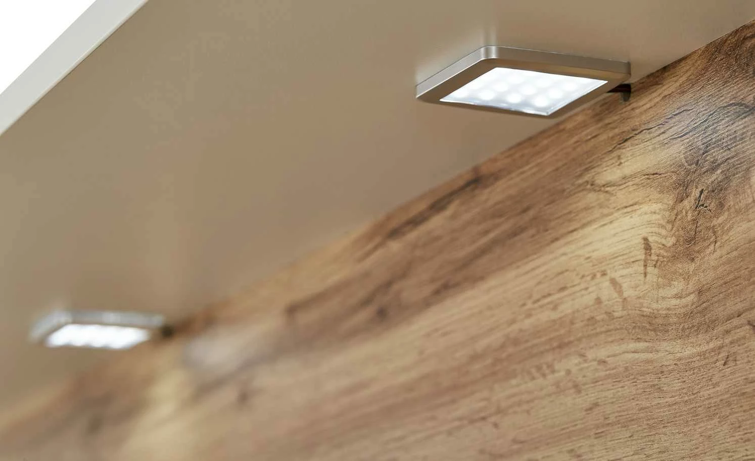 uno Beleuchtung Titan 4 uno Beleuchtung Titan – Bild 2